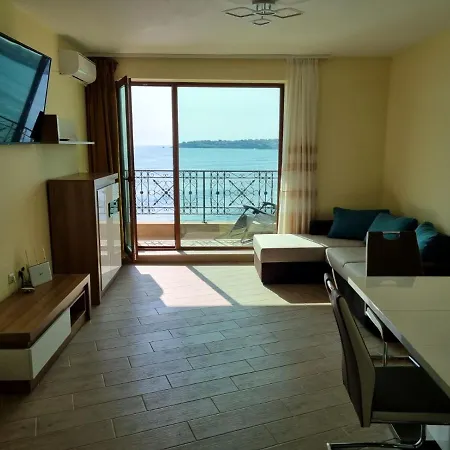 Sea View 2br Apartmán